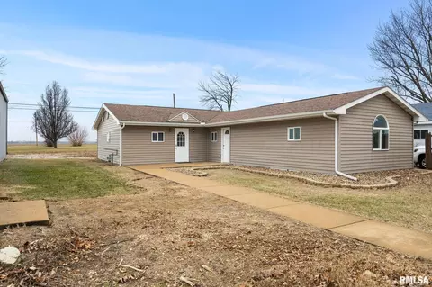 806 N Galena Ave, Wyoming, IL 61491