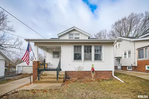 2709 N California Ave, Peoria, IL 61603