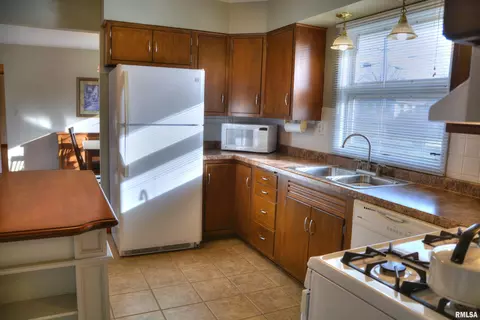 Kitchen - 703 E Franklin St, Macomb, IL 61455 photo 3 of 3