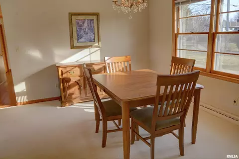 Dining - 703 E Franklin St, Macomb, IL 61455 photo 1 of 1