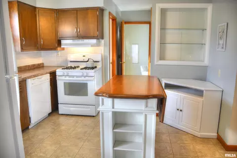 Kitchen - 703 E Franklin St, Macomb, IL 61455 photo 1 of 3