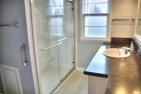 Bath - 703 E Franklin St, Macomb, IL 61455 photo 1 of 3