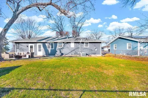 Exterior - 5508 E Captain Rd, Chillicothe, IL 61523 photo 5 of 6