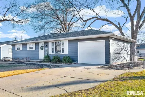 Exterior - 5508 E Captain Rd, Chillicothe, IL 61523 photo 3 of 6