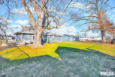 Exterior - 5508 E Captain Rd, Chillicothe, IL 61523 photo 4 of 6