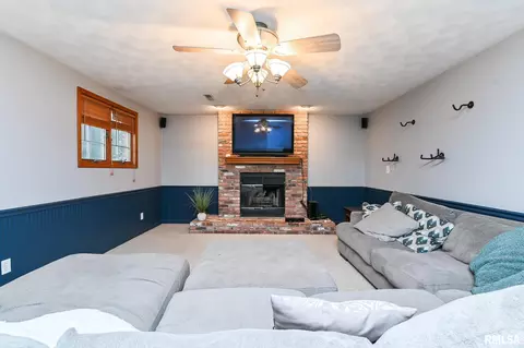 Other - 705 N Crestview Dr, Metamora, IL 61548 photo 1 of 6