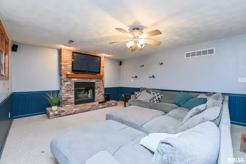 Other - 705 N Crestview Dr, Metamora, IL 61548 photo 3 of 6