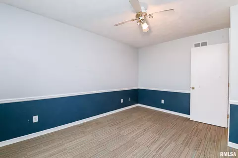 Bedroom - 705 N Crestview Dr, Metamora, IL 61548 photo 8 of 9