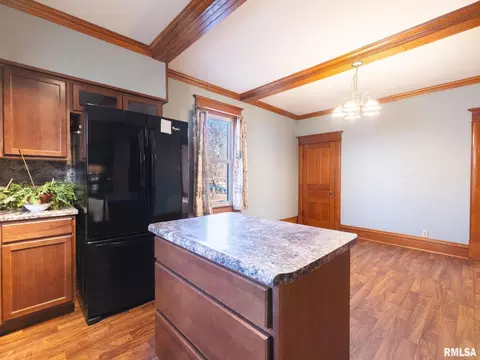 Kitchen - 407 N 3rd St, Dunlap, IL 61525 photo 7 of 7