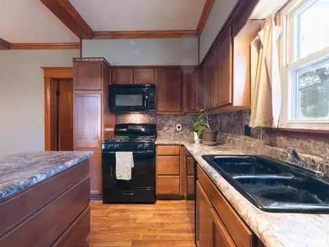 Kitchen - 407 N 3rd St, Dunlap, IL 61525 photo 5 of 7