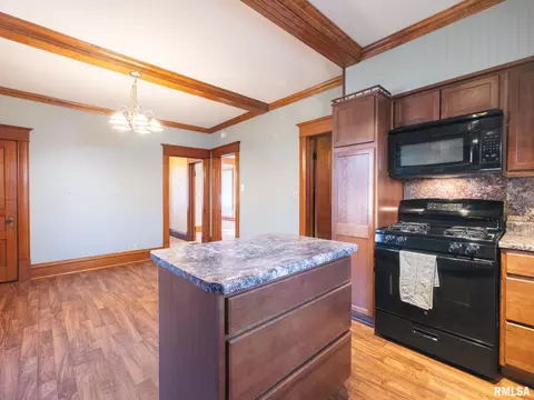 Kitchen - 407 N 3rd St, Dunlap, IL 61525 photo 6 of 7