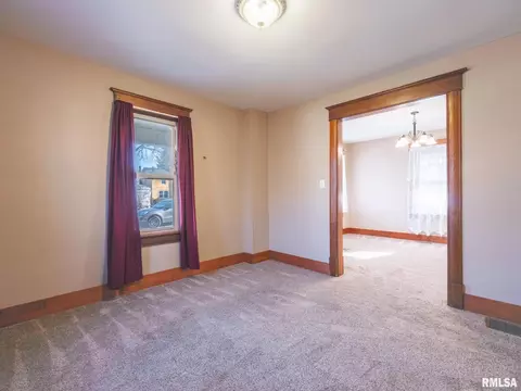 Living - 407 N 3rd St, Dunlap, IL 61525 photo 4 of 9
