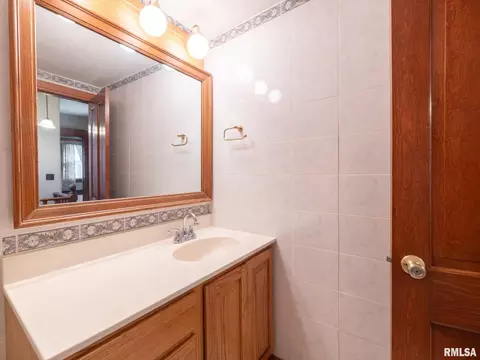 Bath - 407 N 3rd St, Dunlap, IL 61525 photo 2 of 2