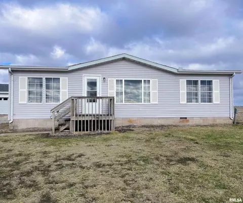 21740 N 1400th Rd, Macomb, IL 61455