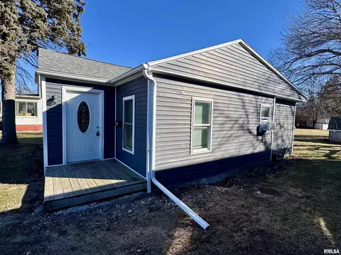 460 N Cole St, Bushnell, IL 61422