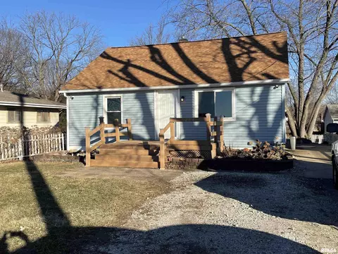 208 W Muller Rd, East Peoria, IL 61611