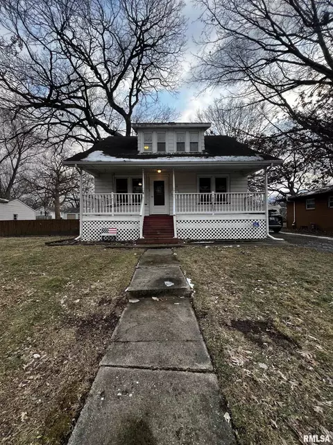 1114 E Melbourne Ave, Peoria, IL 61603