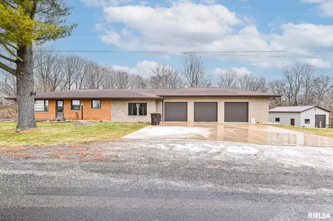 8109 S Mccumber Rd, Peoria, IL 61607