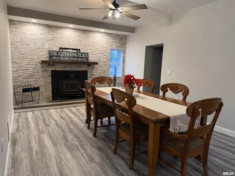 707 Forrest St, Benton, IL 62812 photo 24