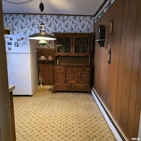1317 W Cherry St, Herrin, IL 62948 photo 13