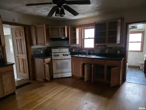 Kitchen - 608 S Pine St, Delavan, IL 61734 photo 1 of 1
