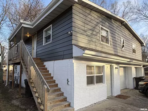 208 Cherry Ln, Washington, IL 61571