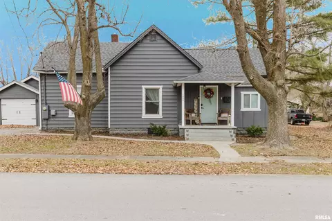 1003 Jefferson Ave, Johnston City, IL 62951