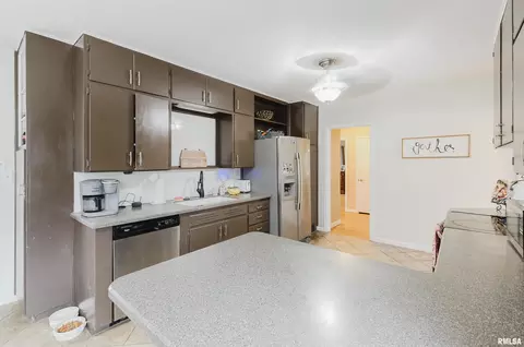 1819 Pace Ave, Mount Vernon, IL 62864 photo 11