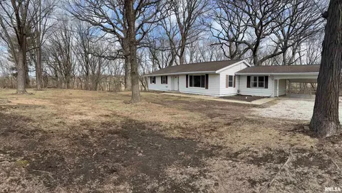 Other - 1913 S Main St, Eureka, IL 61530 photo 2 of 7