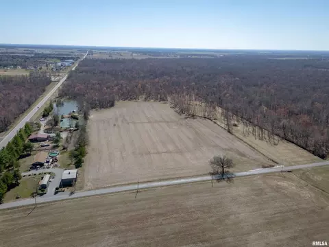 1234 Khoury League Rd, Marion, IL 62959