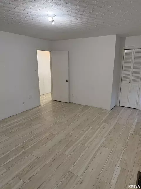 Bedroom - 808 S Victor St, Christopher, IL 62822 photo 1 of 4
