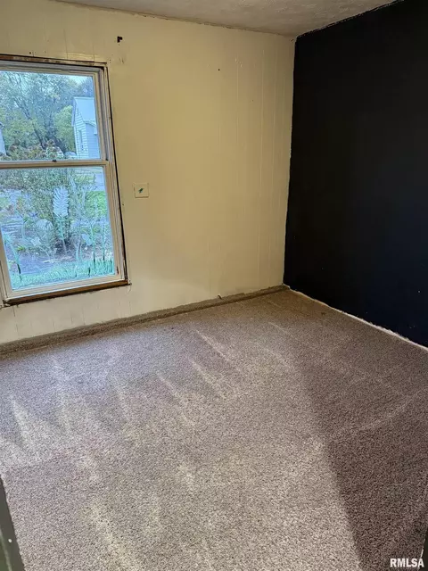 Bedroom - 808 S Victor St, Christopher, IL 62822 photo 4 of 4