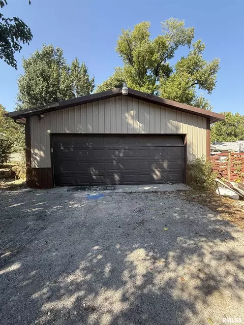 Other - 808 S Victor St, Christopher, IL 62822 photo 13 of 13