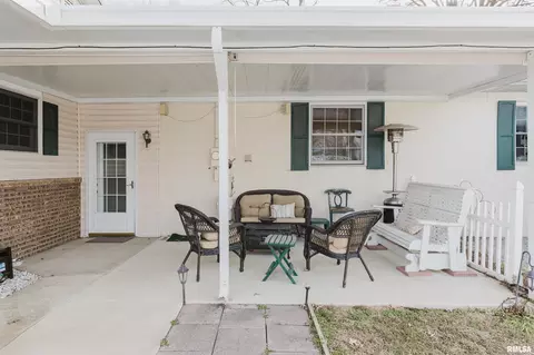 100 E Rea St, Valier, IL 62891 photo 28