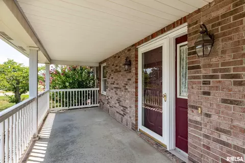 304 Bogie Dr, Herrin, IL 62948 photo 4