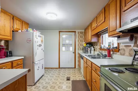 Kitchen - 1720 Camp Cedar Point Ln, Makanda, IL 62958 photo 1 of 3