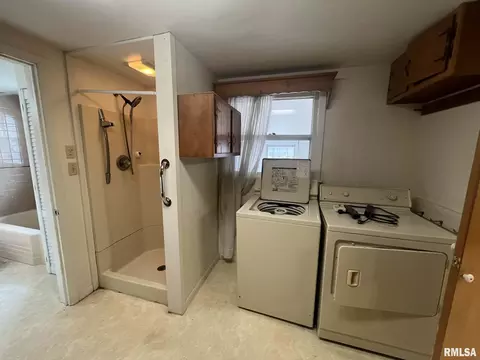 Other - 105 E Fillmore St, Sciota, IL 61475 photo 3 of 4