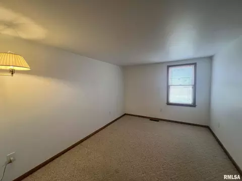 Bedroom - 105 E Fillmore St, Sciota, IL 61475 photo 5 of 5
