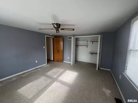 Bedroom - 105 E Fillmore St, Sciota, IL 61475 photo 2 of 5