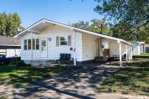 806 S Jackson St, West Frankfort, IL 62896