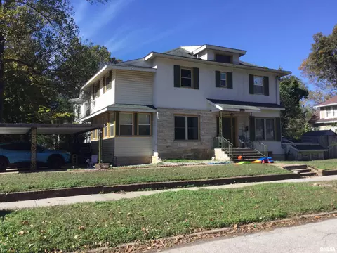 1904 Division St, Murphysboro, IL 62966