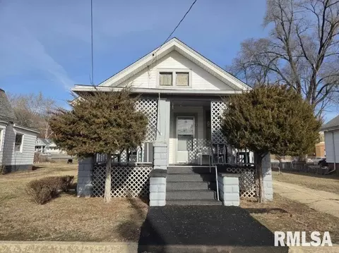 1713 W Smith St, Peoria, IL 61605