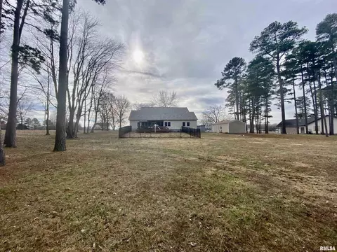 Exterior - 17794 E Fairfield Rd, Mount Vernon, IL 62864 photo 13 of 14
