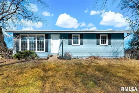 1815 W Austin Dr, Peoria, IL 61614