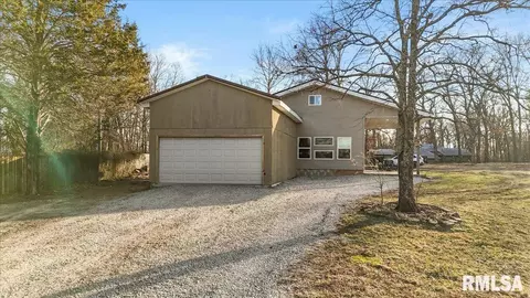 14107 German Church Rd, Johnston City, IL 62951