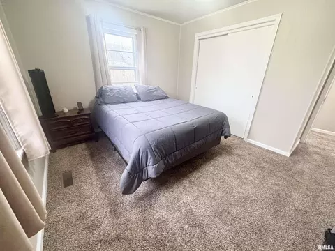 Bedroom - 404 E Carter St, Marion, IL 62959 photo 4 of 5
