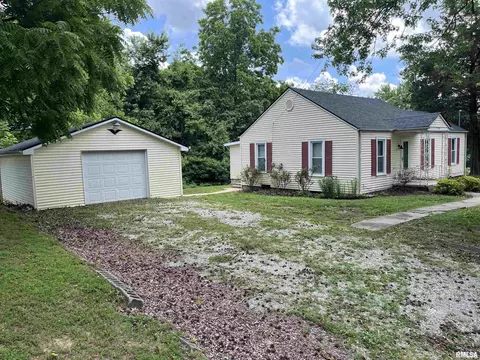 338 Warren Rd, Carbondale, IL 62901