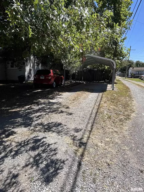 Other - 421 N 21st St, Herrin, IL 62948 photo 2 of 3