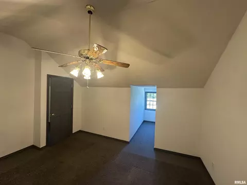 Bedroom - 267 Brian Ave, Murphysboro, IL 62966 photo 8 of 8