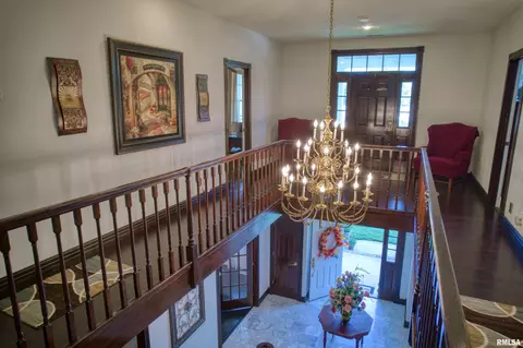 Entry Way - 267 Brian Ave, Murphysboro, IL 62966 photo 1 of 6